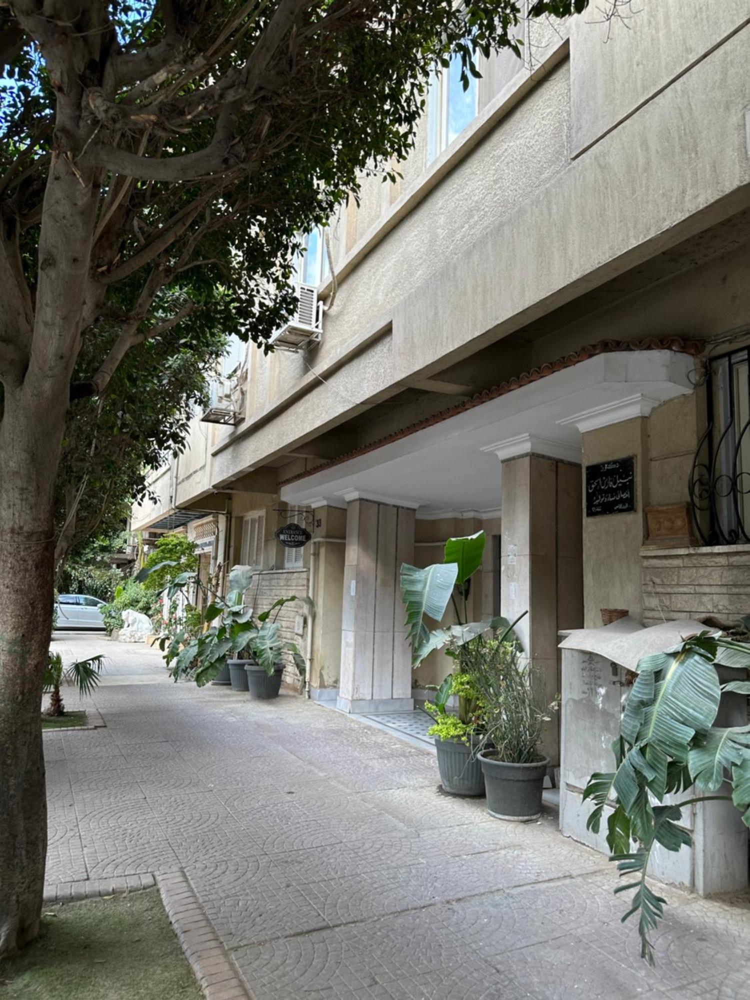 Modern 1-Bedroom Apartment In Zamalek Visits Allowed Kairo Exterior foto