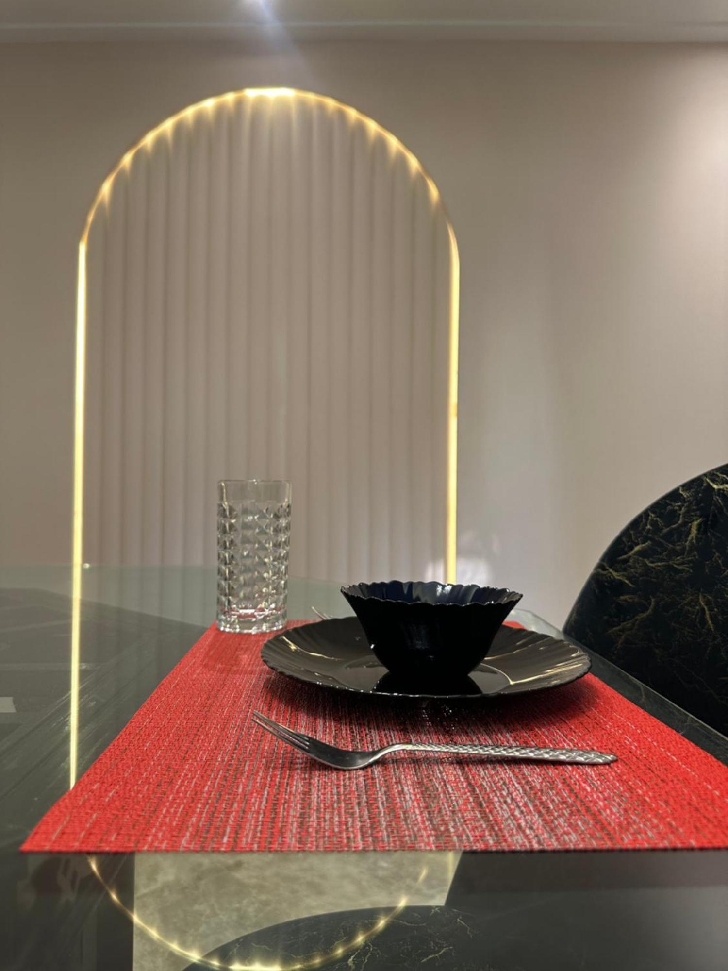 Modern 1-Bedroom Apartment In Zamalek Visits Allowed Kairo Exterior foto