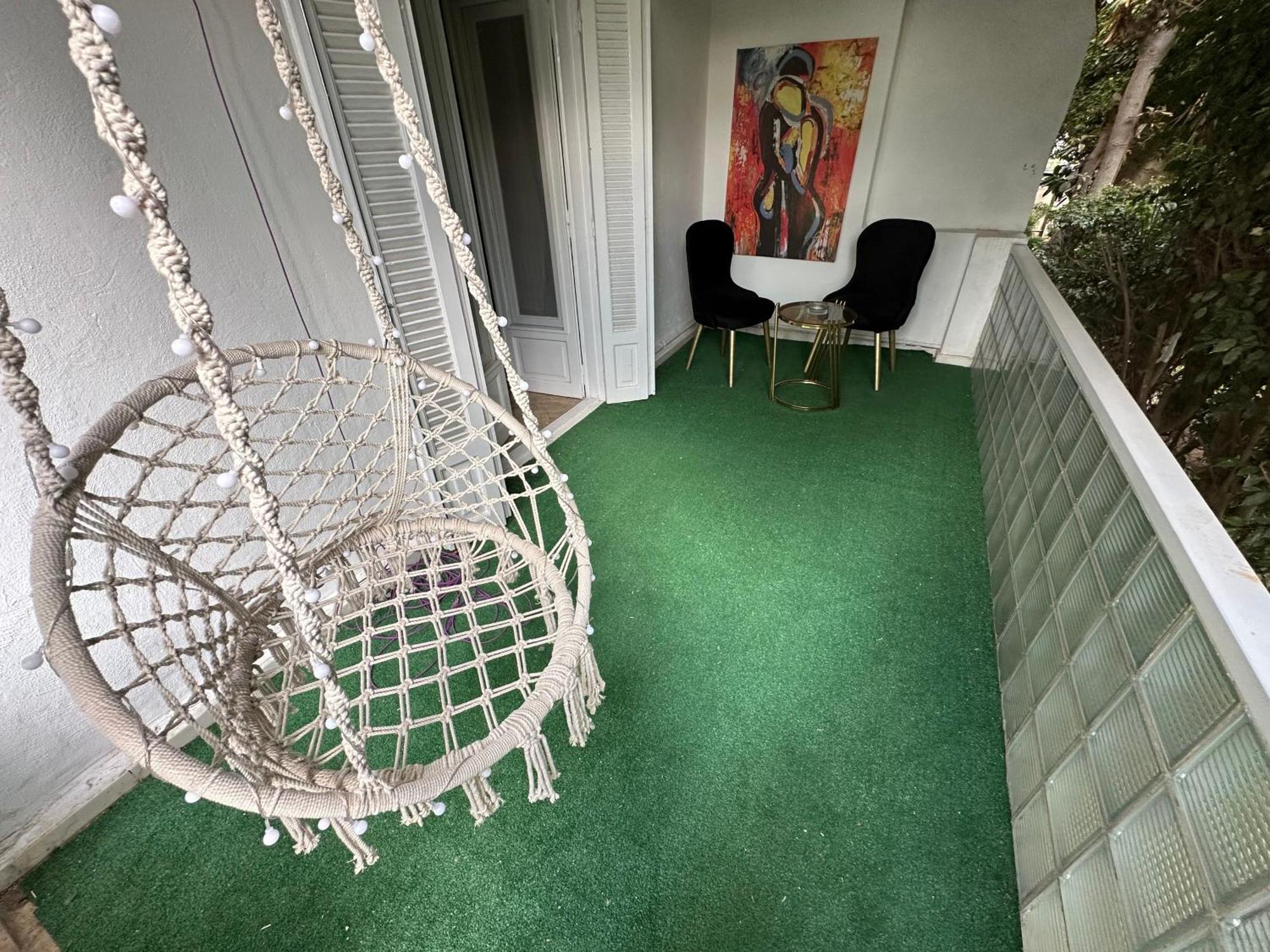 Modern 1-Bedroom Apartment In Zamalek Visits Allowed Kairo Exterior foto